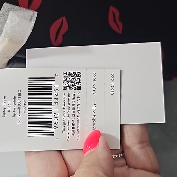 Kate Spade  💋 laptop  cover - Picture 2 of 6